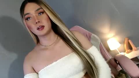 lovers moon22 online show from 12/15/24, 04:29