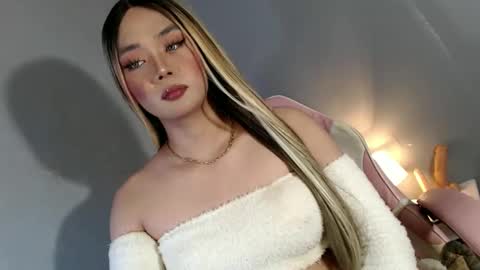 lovers moon22 online show from 01/11/25, 09:46