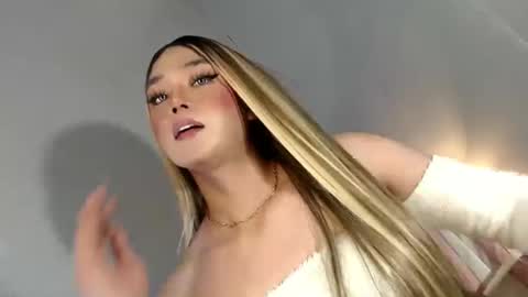 lovers moon22 online show from 01/18/25, 02:47