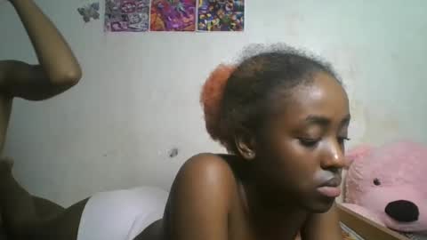 Snapshot of lovers_oncam chatting on 06/07/26, 07:12 RedJoy online show from 06/07/26, 07:12