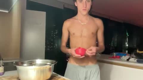 Leo Loves online show from 02/04/26, 10:32