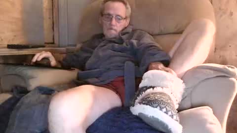 just here to have fun and cum online show from 11/12/25, 10:48