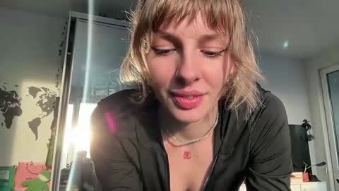 lovesstation online show from 02/21/26, 01:56