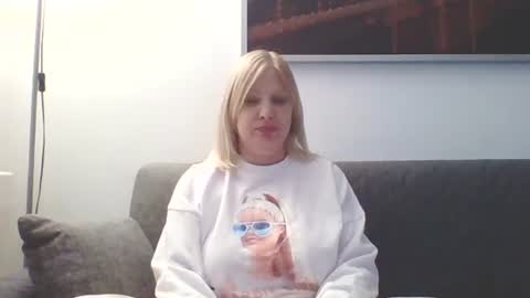 Marlyn online show from 12/16/24, 04:38