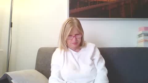 Marlyn online show from 12/18/24, 02:17