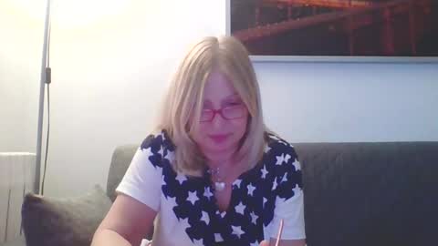 Marlyn online show from 01/27/25, 03:39