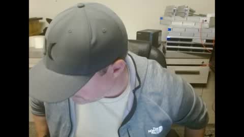 Snapshot of lovetofps chatting on 04/25/26, 07:33 Love2Game online show from 04/25/26, 07:33
