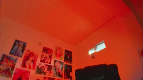 lovexjuxn77 online show from 12/19/25, 03:08