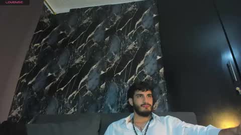 lovexjuxn77 online show from 03/23/26, 07:40