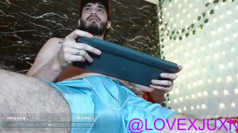 lovexjuxn77 online show from 04/22/26, 08:54