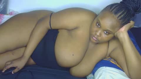 loveytiana online show from 04/17/26, 02:42