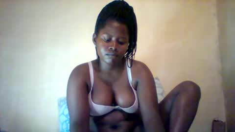 Snapshot of loviett chatting on 04/13/26, 12:32 loviett online show from 04/13/26, 12:32