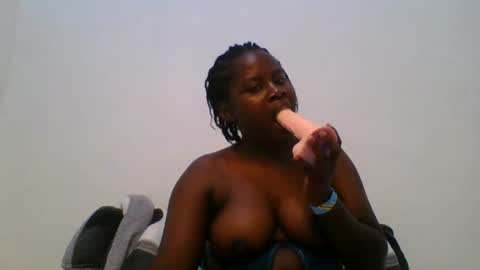 loviett online show from 07/28/26, 02:57
