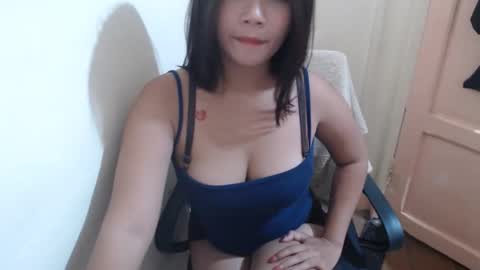 loving_ellah19 online show from 10/03/25, 03:53
