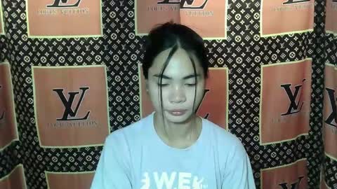 loving_rhean online show from 11/20/25, 03:18