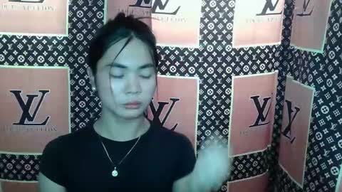 loving_rhean online show from 11/26/25, 02:01