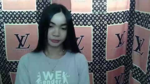 loving_rhean online show from 12/04/25, 02:10