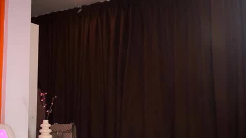 Nora online show from 03/07/26, 04:20