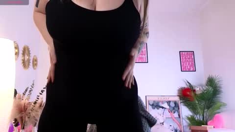 Call me Aphrodite online show from 03/04/26, 07:25