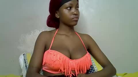 Snapshot of lovly_lastborn1 chatting on 05/19/26, 04:52 lovly_lastborn1 online show from 05/19/26, 04:52