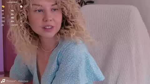 Snapshot of lowfreqsiren chatting on 06/25/26, 02:21 . online show from 06/25/26, 02:21