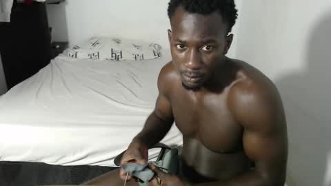 Lowmay palacios online show from 03/23/26, 03:16