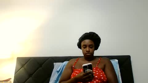 Snapshot of loyalbambi chatting on 07/02/26, 03:23 loyalbambi online show from 07/02/26, 03:23