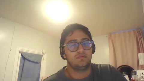 Snapshot of lpop81020 chatting on 10/30/25, 08:31 lpop81020 online show from 10/30/25, 08:31