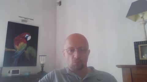 Snapshot of lrda49 chatting on 04/16/26, 07:09 Espigle online show from 04/16/26, 07:09