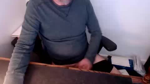 lreed090 online show from 04/23/26, 03:25