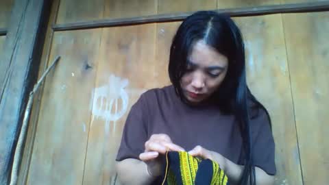 Snapshot of lsmbaby chatting on 10/31/25, 01:39 lsmbaby online show from 10/31/25, 01:39