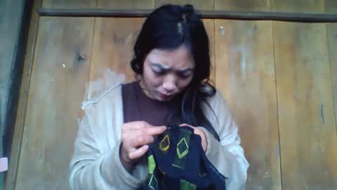 Snapshot of lsmbaby chatting on 12/03/25, 12:40 lsmbaby online show from 12/03/25, 12:40