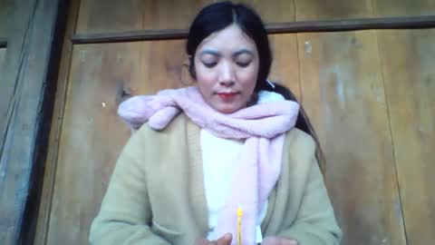 Snapshot of lsmbaby chatting on 12/15/25, 12:59 lsmbaby online show from 12/15/25, 12:59