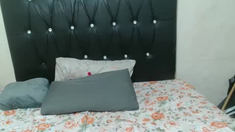 Snapshot of lsnnickykhanyile chatting on 10/28/25, 10:34 lsnnickykhanyile online show from 10/28/25, 10:34