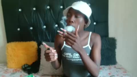 Snapshot of lsnnickykhanyile chatting on 10/31/25, 11:44 lsnnickykhanyile online show from 10/31/25, 11:44