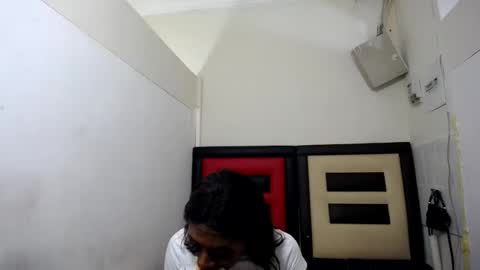 Snapshot of lsnnickykhanyile chatting on 05/15/26, 10:50 lsnnickykhanyile online show from 05/15/26, 10:50