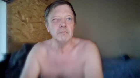 Snapshot of lu485947452685193669 chatting on 07/04/26, 06:47 lu485947452685193669 online show from 07/04/26, 06:47