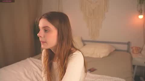 Lu 3 online show from 09/23/25, 07:44