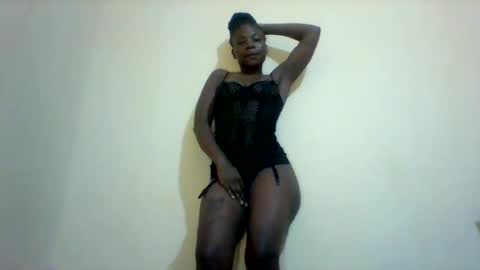 lu_lu21 online show from 03/10/25, 12:18