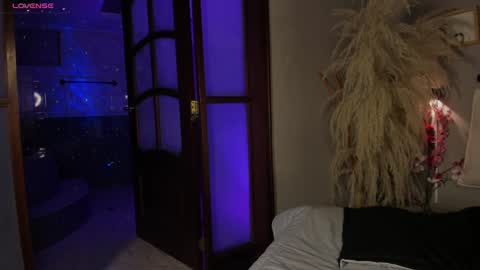  ---Goys incredible photographs online show from 01/13/25, 06:05