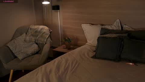  ---Goys incredible photographs online show from 02/28/26, 11:33