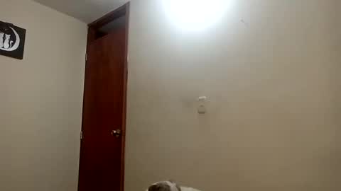 Snapshot of luana363 chatting on 01/25/25, 02:37 luana363 online show from 01/25/25, 02:37