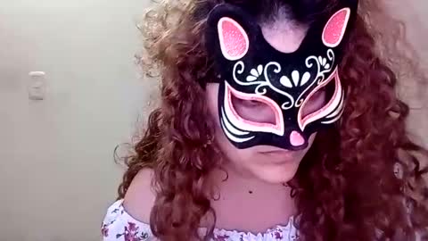 Snapshot of luana363 chatting on 03/11/25, 04:54 luana363 online show from 03/11/25, 04:54