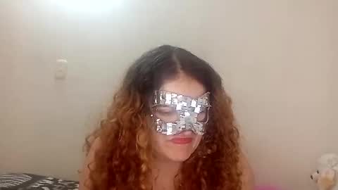 Snapshot of luana363 chatting on 10/05/25, 07:56 luana363 online show from 10/05/25, 07:56