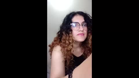 luana363 online show from 04/16/26, 10:01