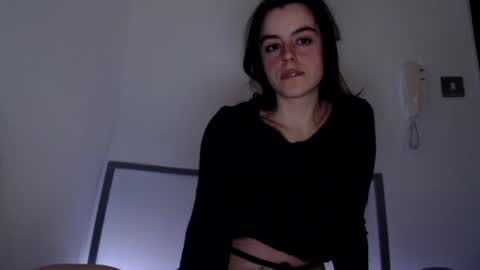 luana online show from 01/04/25, 10:13