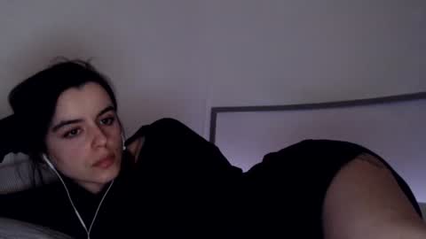 luana online show from 01/12/25, 01:21