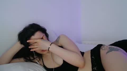 luana online show from 02/21/26, 10:22