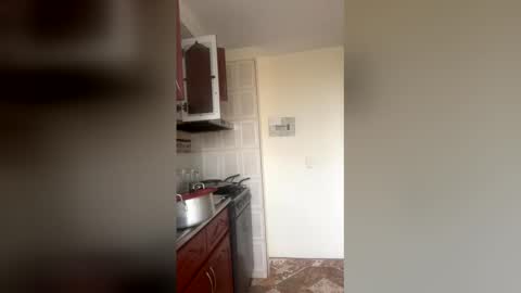 luana_winner online show from 12/04/25, 07:44