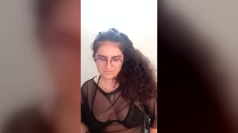 Snapshot of luanapowerful chatting on 06/26/26, 05:01 luanapowerful online show from 06/26/26, 05:01